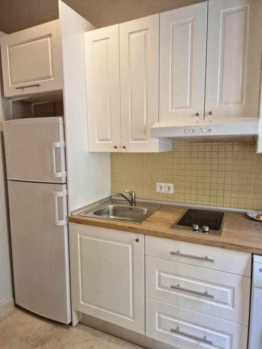 Isg Apartments Estudio En La Alameda Sevilla Kültér fotó
