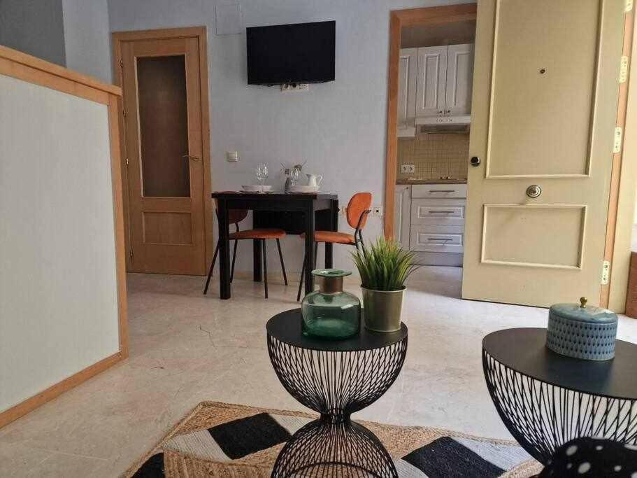 Isg Apartments Estudio En La Alameda Sevilla Kültér fotó